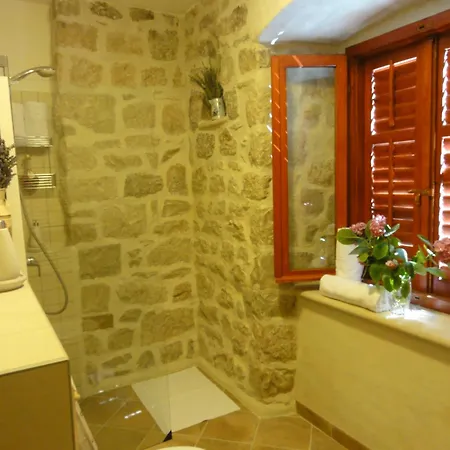 Βίλα Rustic Petrosa With Pool Near Dubrovnik